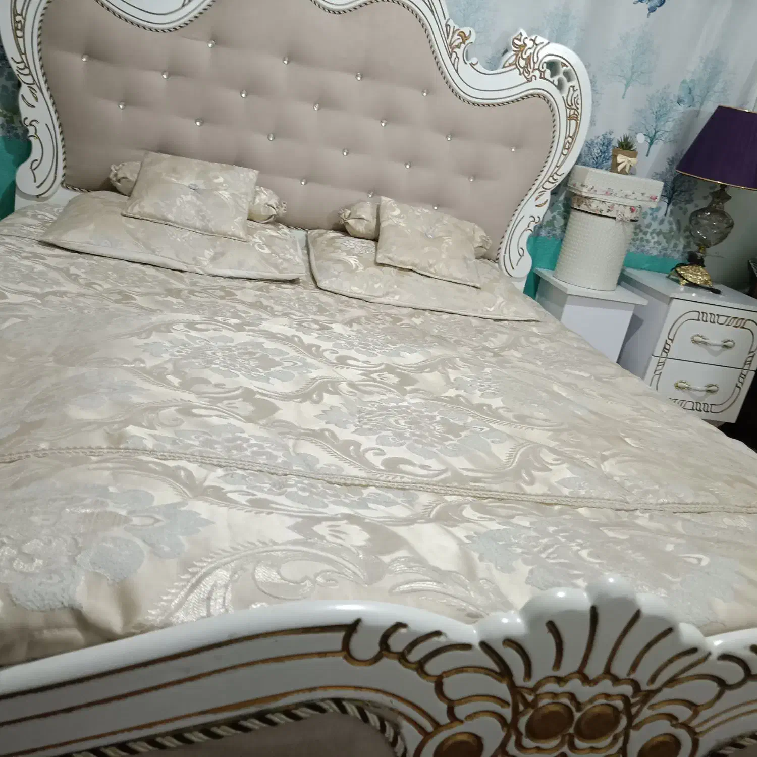 سرویس خواب|تخت و سرویس خواب|عجب شیر, |دیوار