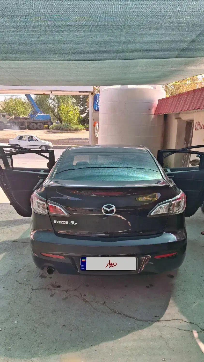 مزدا ۳نیو مدل ۹۰ تیپ ۳|خودرو سواری و وانت|شیراز, فرهنگ شهر|دیوار