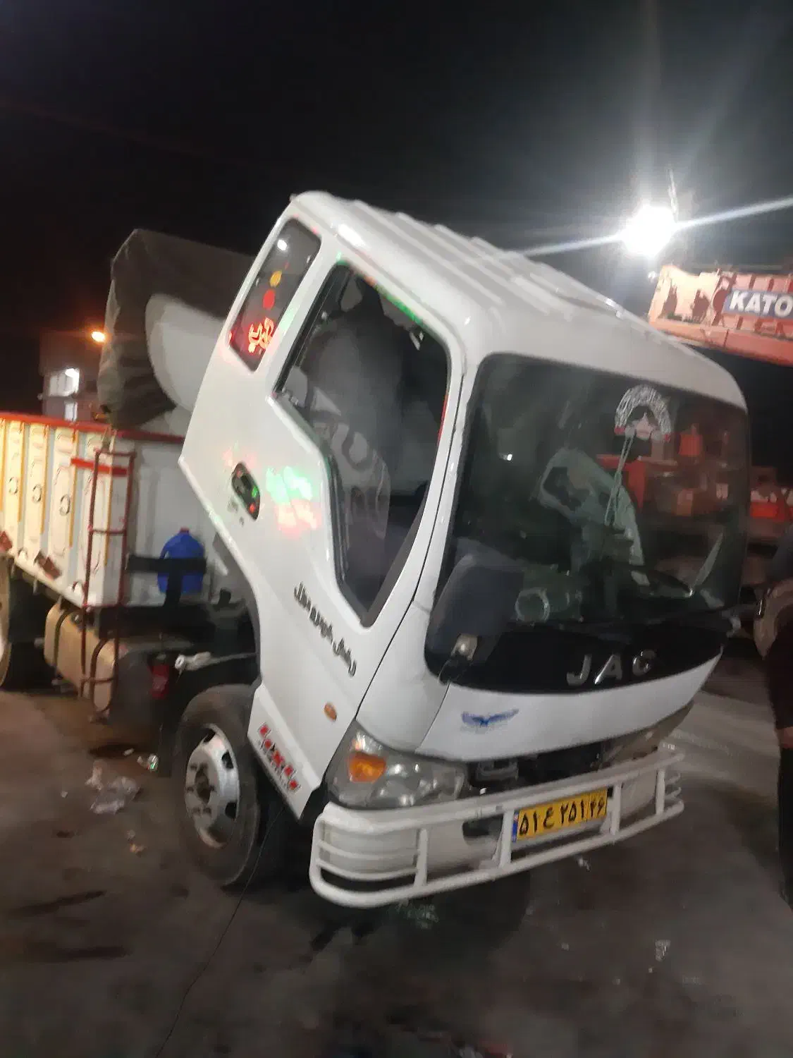 جک اراز|خودرو سنگین|رشت, لاکان|دیوار