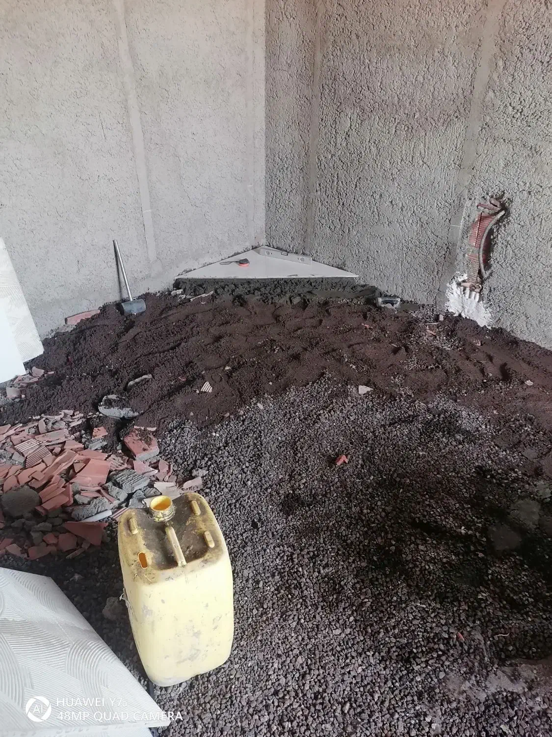 اوستا بنا کاشی سرامیک نما سنگ و خورده کاری برق ک|خدمات پیشه و مهارت|کرمان, |دیوار