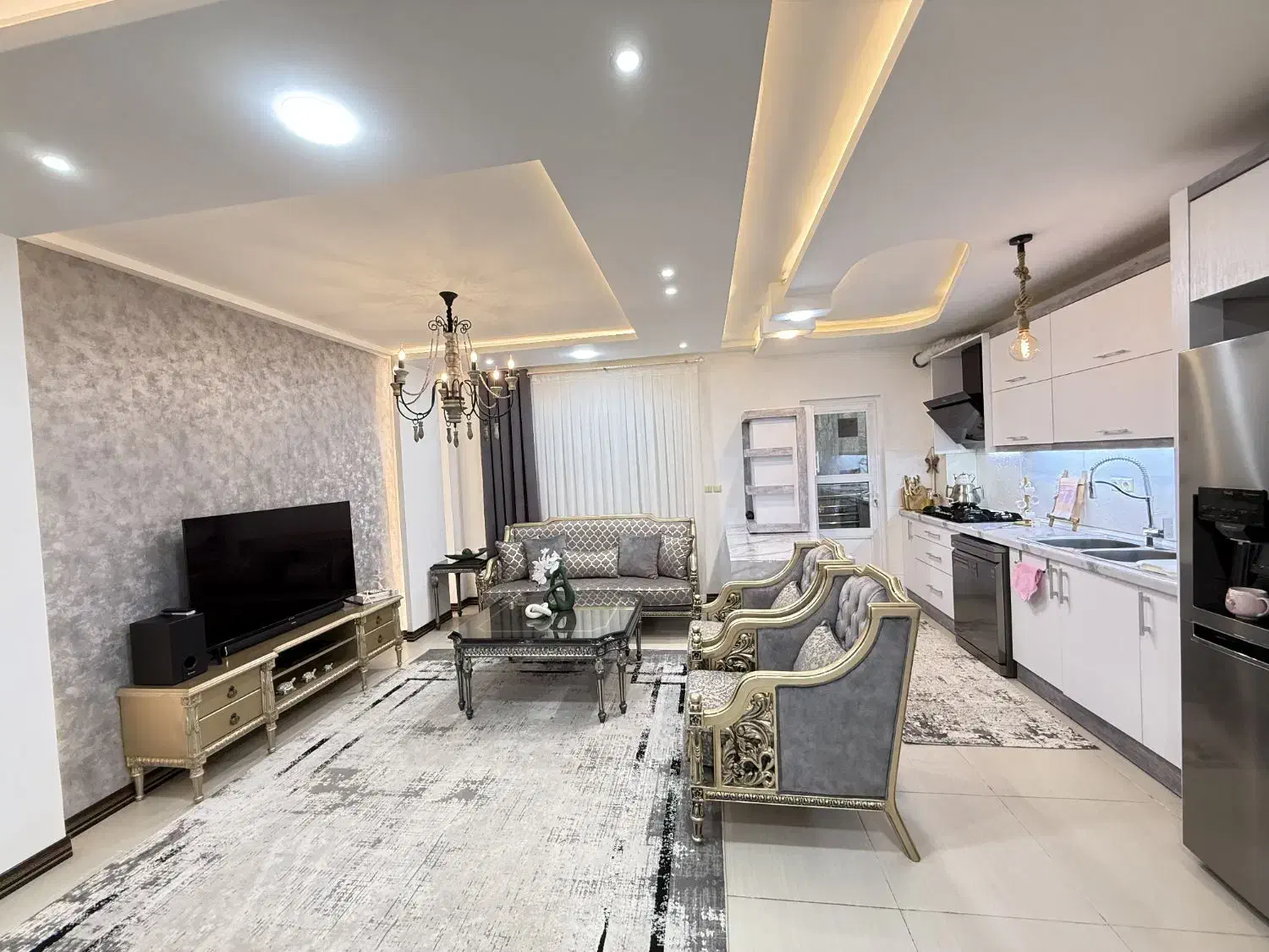 سرویس مبلمان اسپرت کلاسیک|مبلمان خانگی و میز عسلی|رشت, حافظ آباد|دیوار