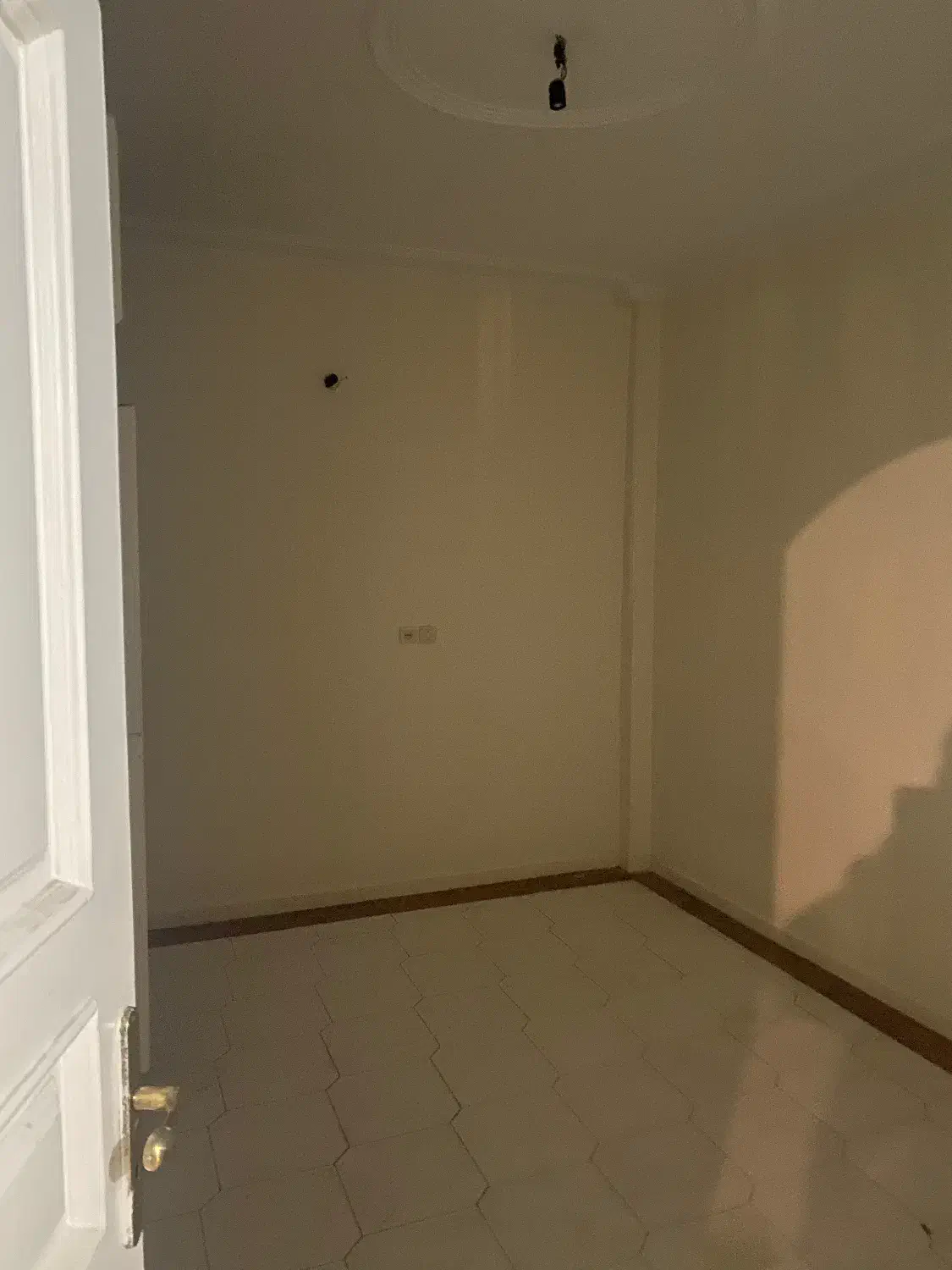 ۹۱ متر خوش نقشه بالی جلال فول امکانات