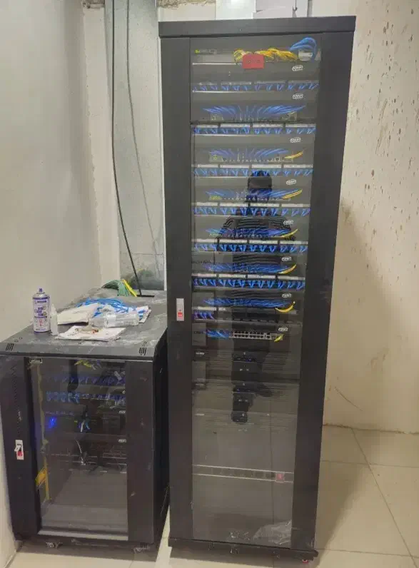 خدمات و فروش تجهیزات شبکه، کامپیوتر و دوربین|خدمات رایانه‌ای و موبایل|کاشان, طالقانی|دیوار