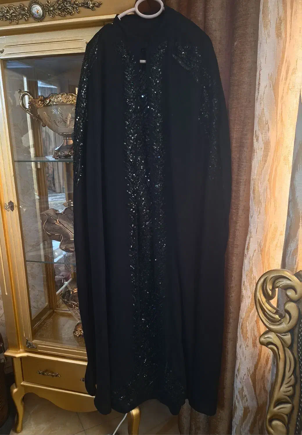 لباس مجلسی|لباس|گلبهار, شهر جدید گلبهار|دیوار