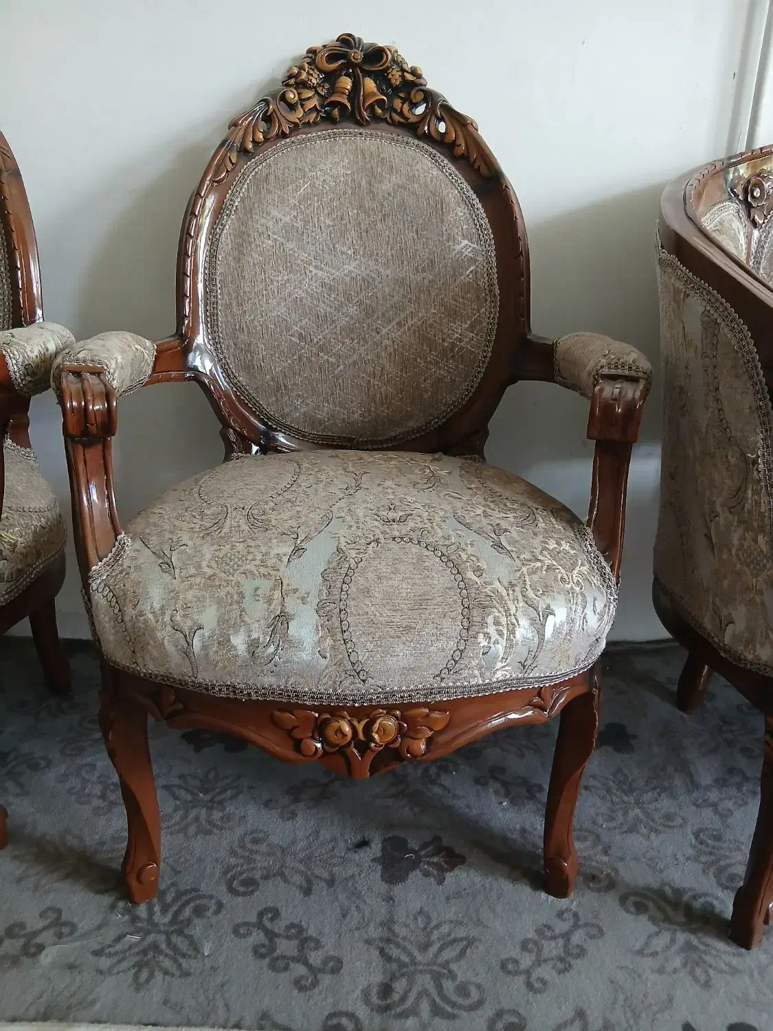 مبل کلاسیک|مبلمان خانگی و میز عسلی|اسفراین, |دیوار