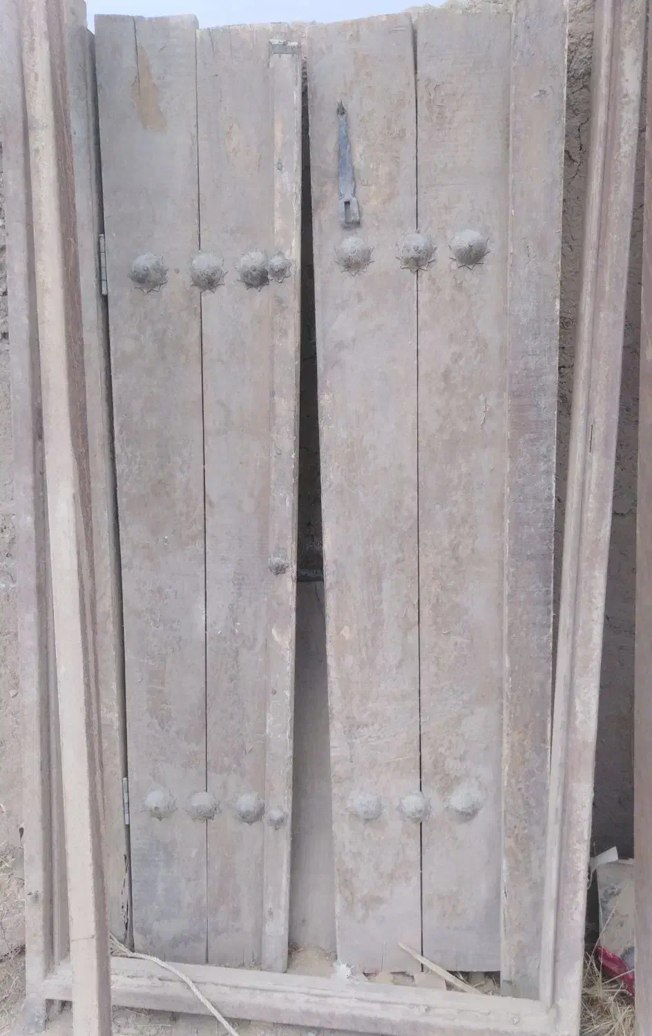 در وگنجه|کلکسیون اشیاء عتیقه|شهرضا, |دیوار