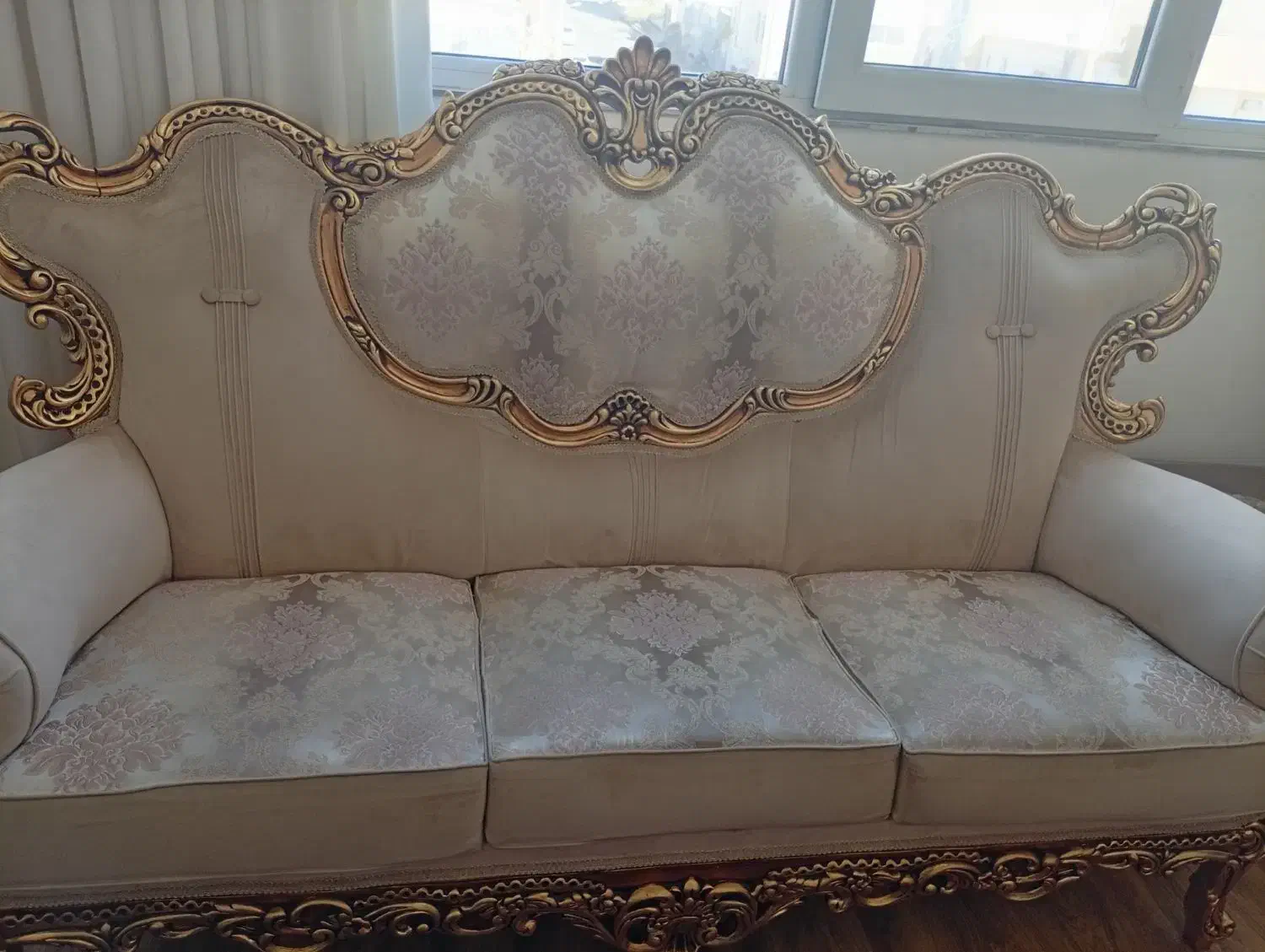 مبل سلطنتی 9نفره|مبلمان خانگی و میز عسلی|بستان آباد, |دیوار