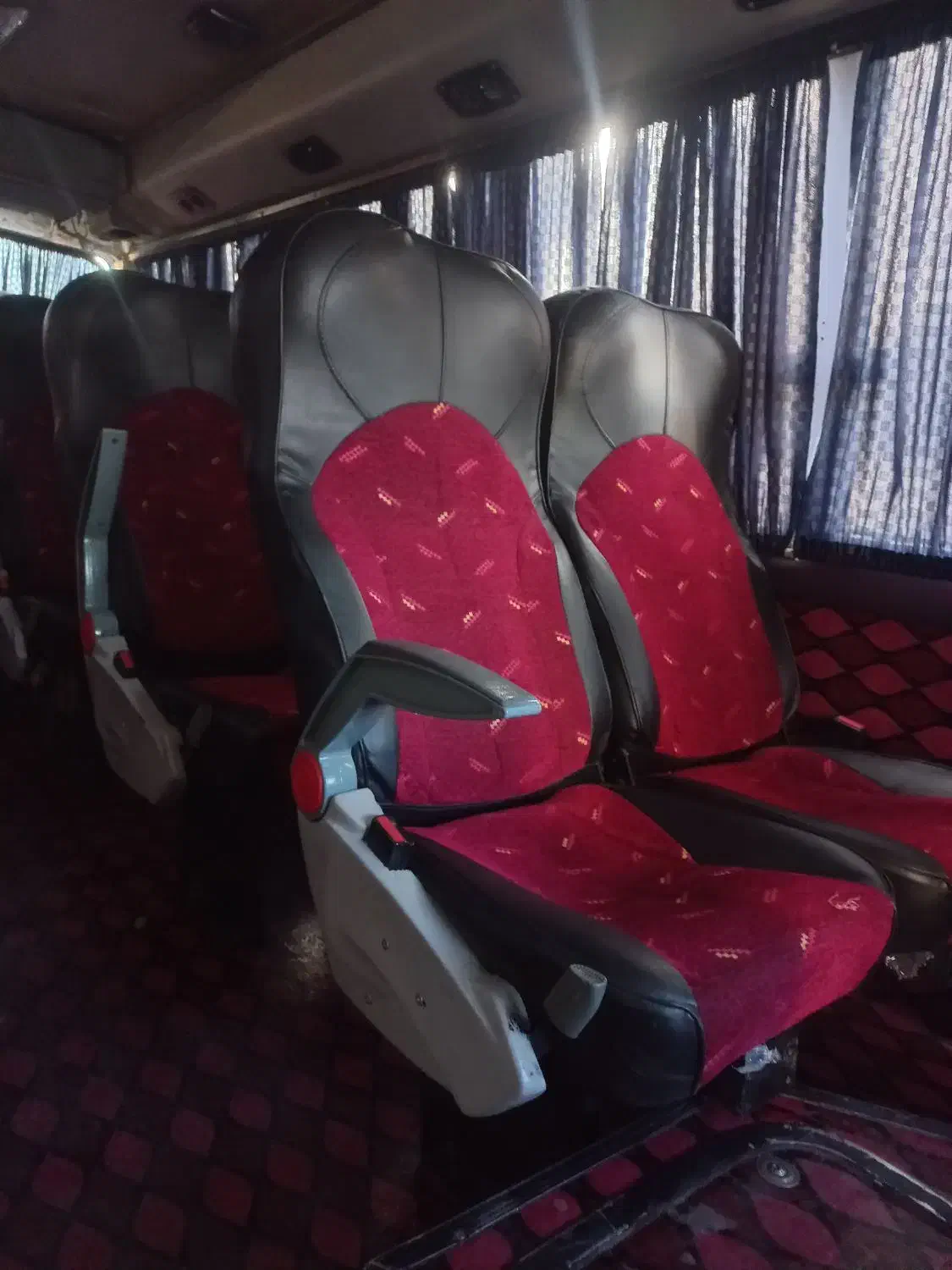 مینی بوس هیوندا دربستی|خودرو اجارهای|بندرعباس, |دیوار