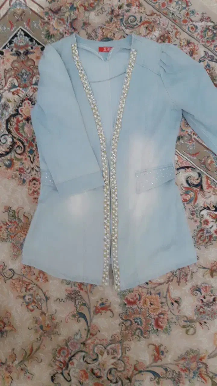 کت لی نگین دار در شبستر|لباس|شبستر, |دیوار