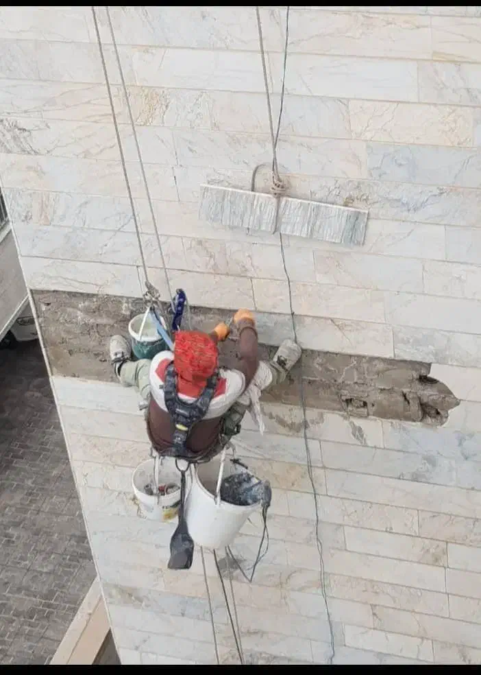 پیچ رولپلاک نما آپارتمان ایزوگام آب بندی داربست|خدمات پیشه و مهارت|خلخال, |دیوار