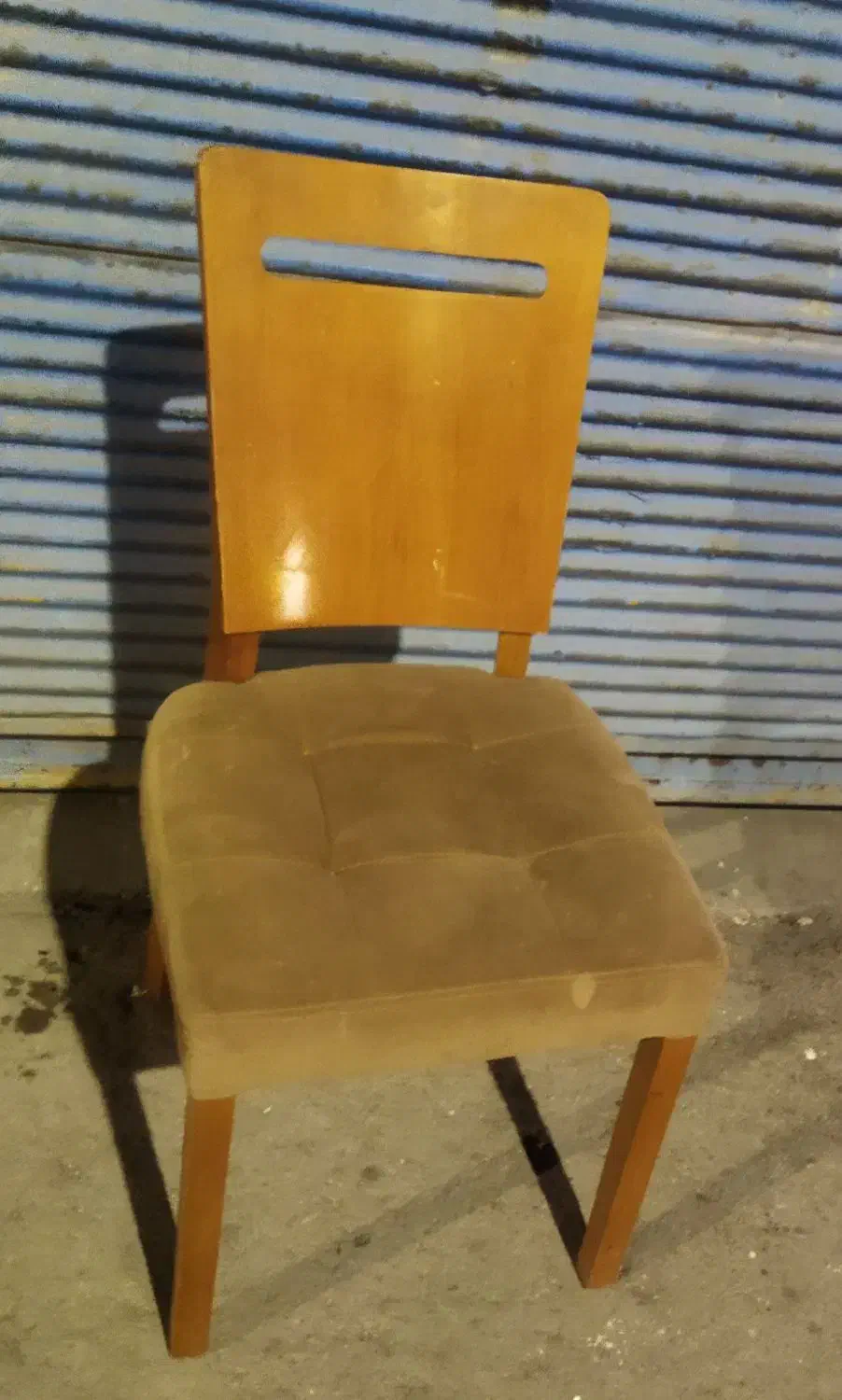 صندلی چوبی در حد|صندلی و نیمکت|اردبیل, |دیوار