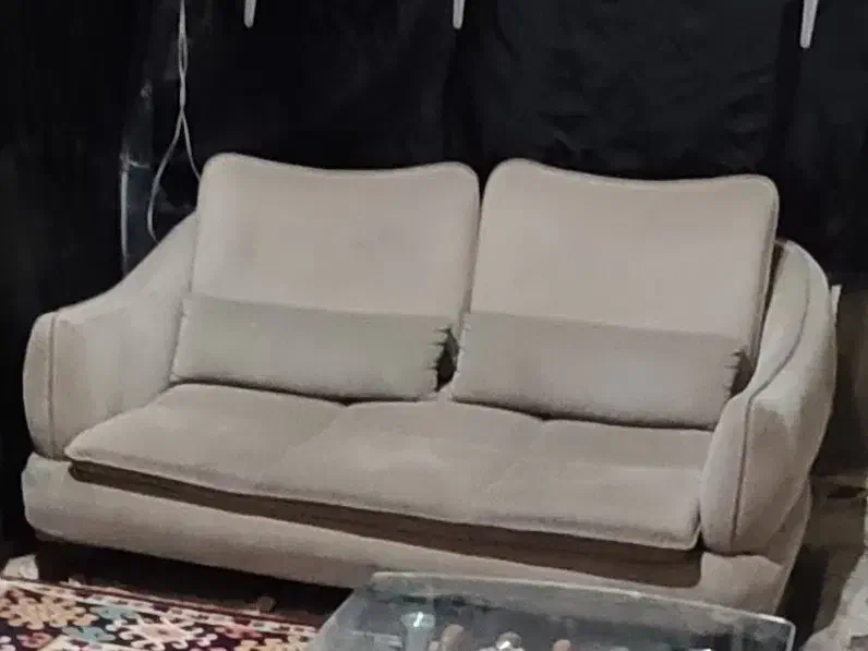 مبل|فعالیت داوطلبانه تحقیقاتی|مشهد, هفده شهریور|دیوار