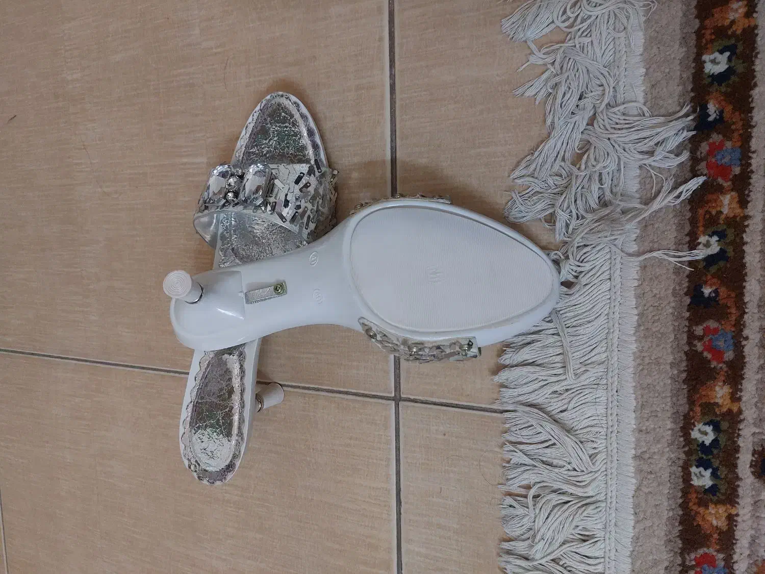 صندل مجلسی|کیف، کفش، کمربند|اصفهان, سپاهان‌شهر|دیوار