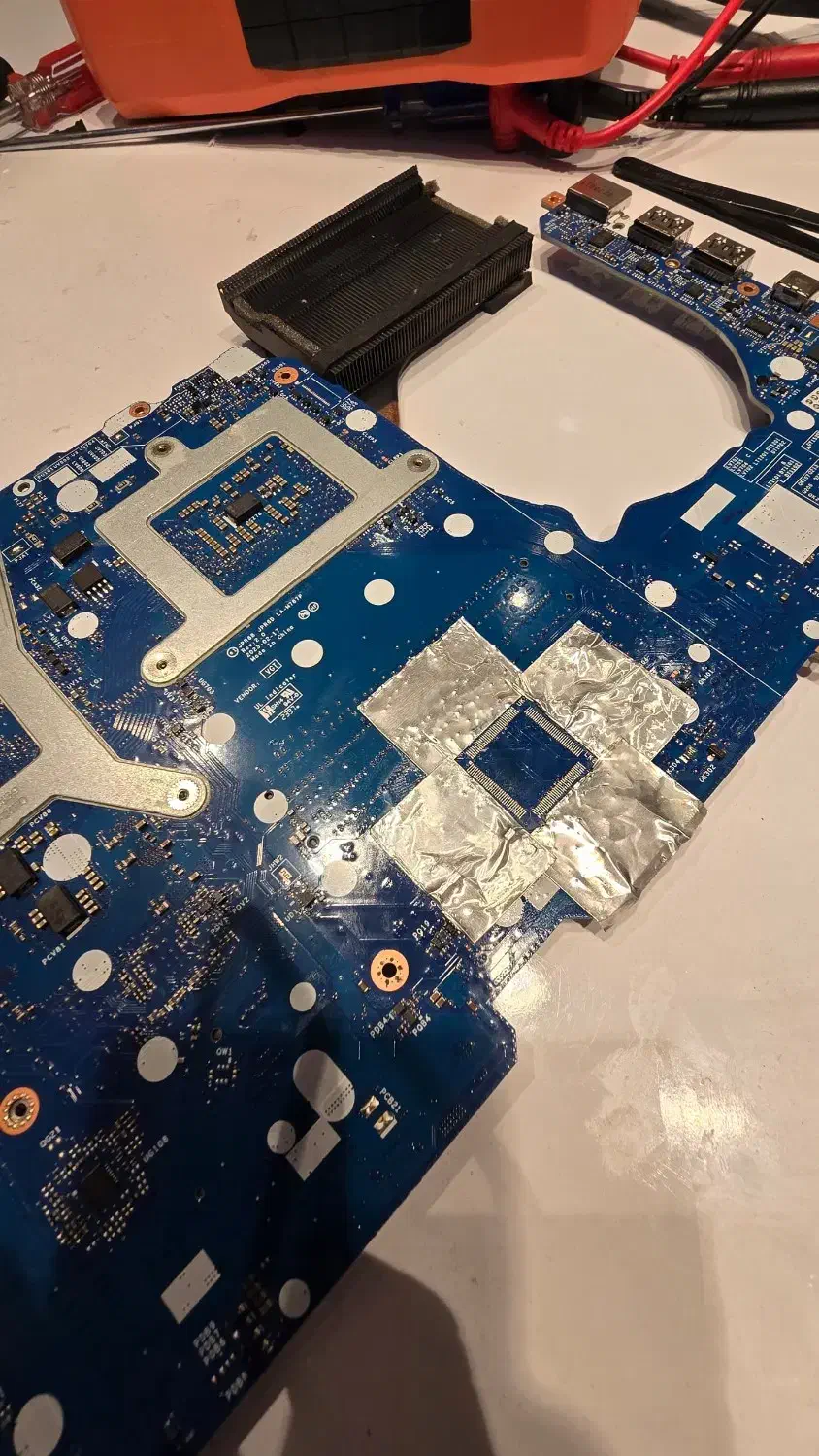 تعمیرات لپتاپ و کامپیوتر با گارانتی تعمیر|خدمات رایانه‌ای و موبایل|قشم, |دیوار