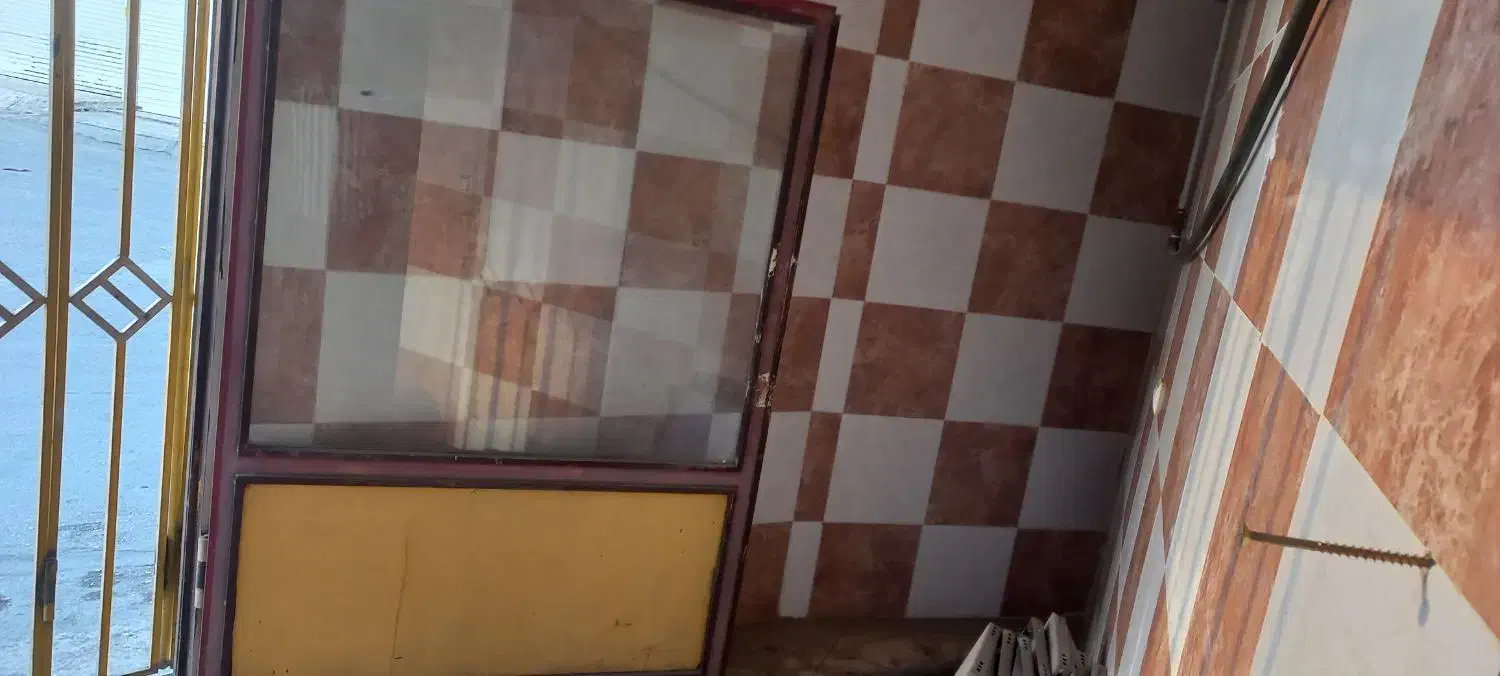 مغازه ۱۵ متر اول زمین شهری|اجارهٔ مغازه و غرفه|همدان, |دیوار