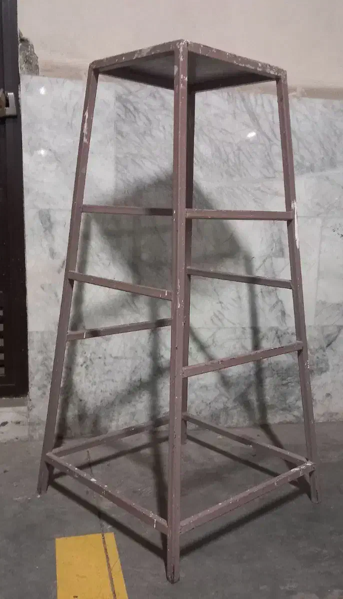 چهارپایه آهنی|ابزارآلات|تهران, شهرک خرازی|دیوار