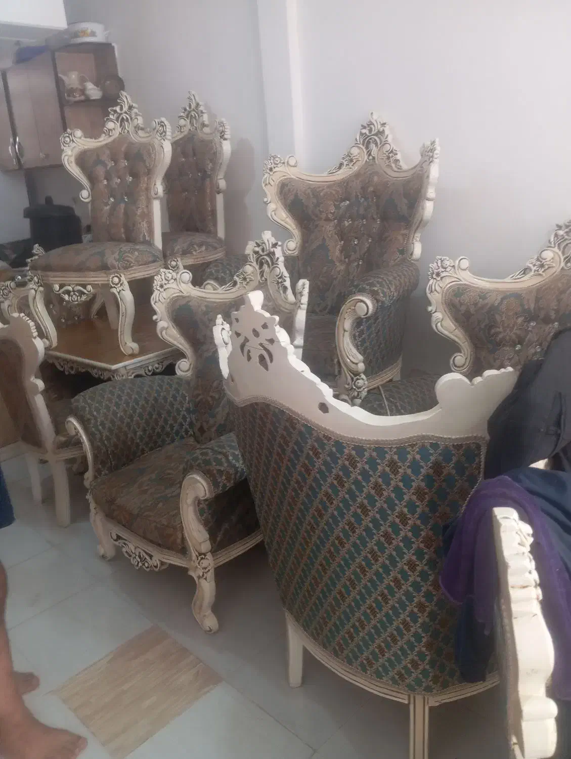 مبل سلطنطی با میز ناهار خوری خیلی تر تمیز|مبلمان خانگی و میز عسلی|خاوران, |دیوار