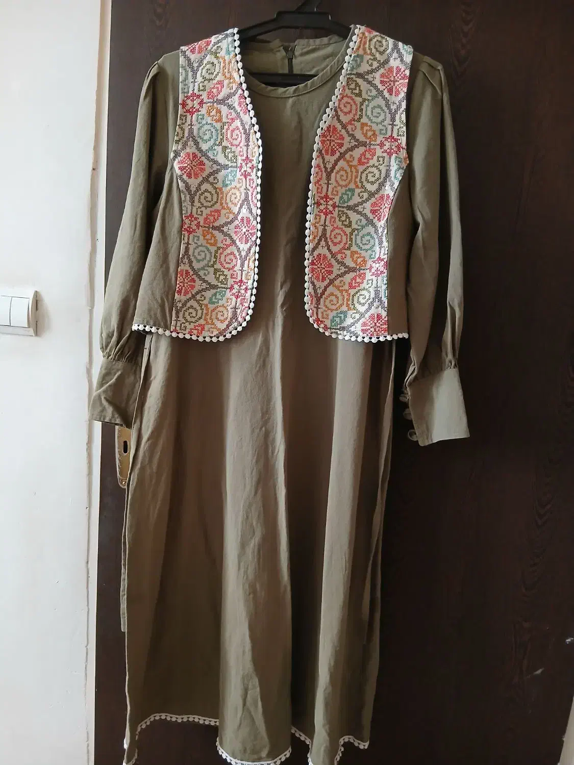 پیراهن باجلیقه مناسب شب یلدا|لباس|کوهسار (البرز), |دیوار