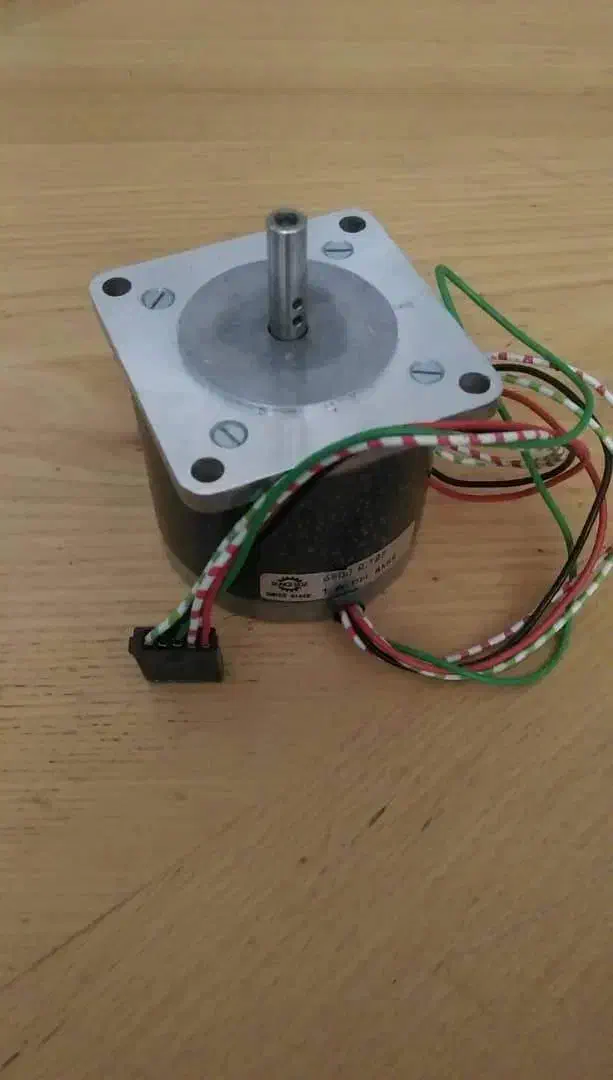 استپر موتور سوئیسی /گشتاور 8kg|قطعات و لوازم جانبی رایانه|تهران, سهروردی|دیوار