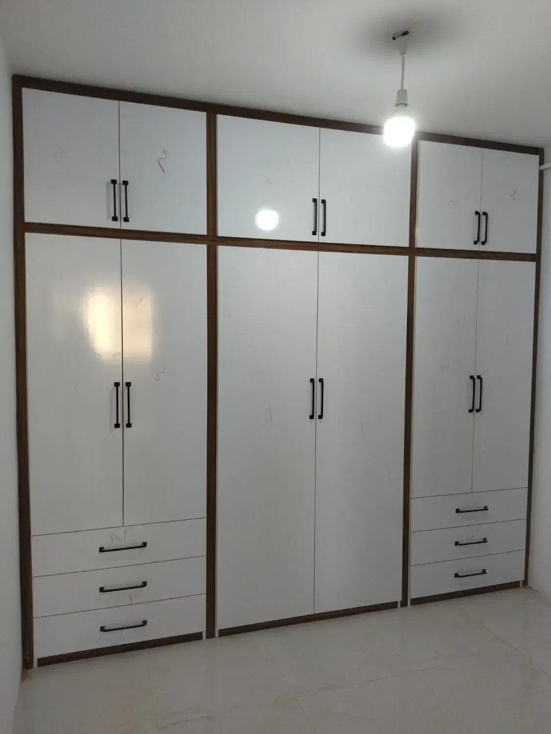 کمددیواری|جاکفشی، کمد، دراور|نیشابور, سرآب کوشک|دیوار