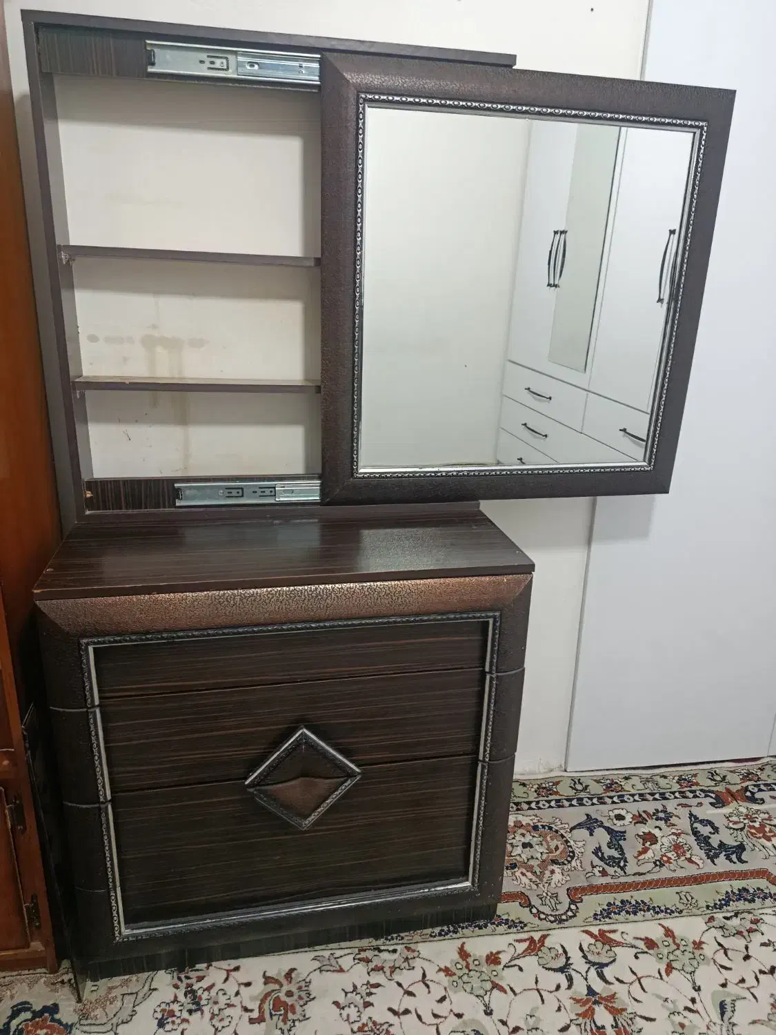 درآورچوبی|جاکفشی، کمد، دراور|کرمانشاه, |دیوار