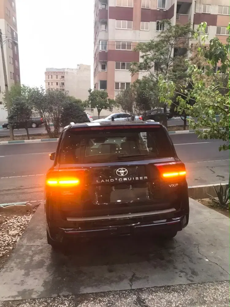لندکروزvxrتویین توربو/پلاک و کارتکس/تحویل فوری|خودرو سواری و وانت|تهران, سعادت‌آباد|دیوار