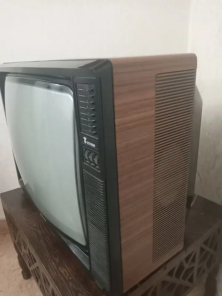 تلویزیون عتیقه قدیمی پارس|تلویزیون و پروژکتور|تهران, امیریه|دیوار