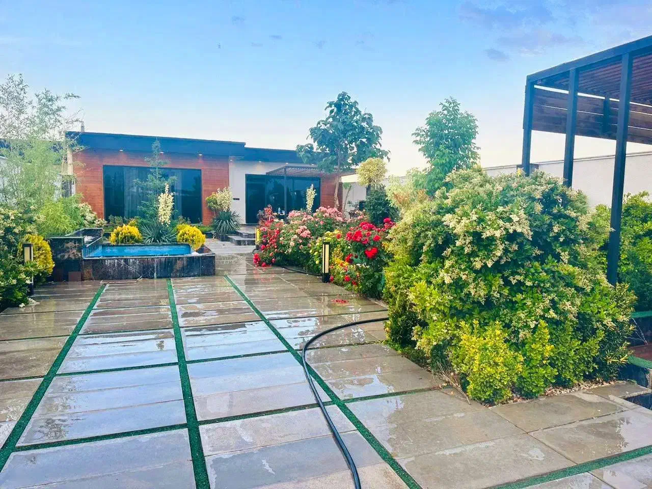 ویلا باغ نما مدرن استخردار با سندتکبرگ|فروش خانه و ویلا|نور, |دیوار