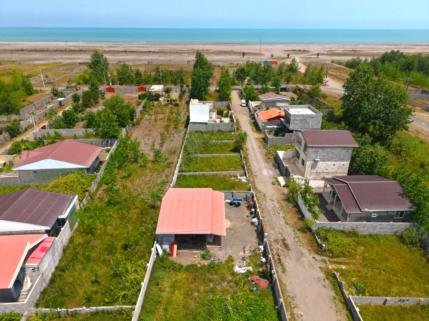 2قواره زمین ساحلی چسبیده به ساخت بامدارک شسته رفته|فروش زمین و ملک کلنگی|رشت, حمیدیان|دیوار