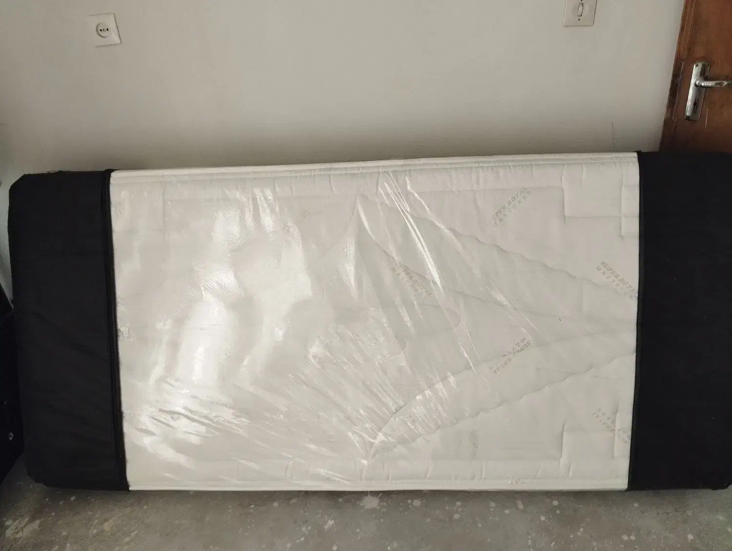 تشک یک نفره|تشک تختخواب|ری, منصوریه منگل|دیوار