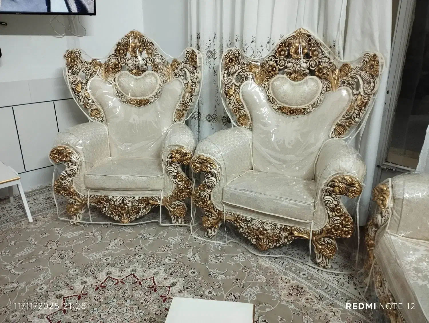 مبل|مبلمان خانگی و میز عسلی|هرند, |دیوار