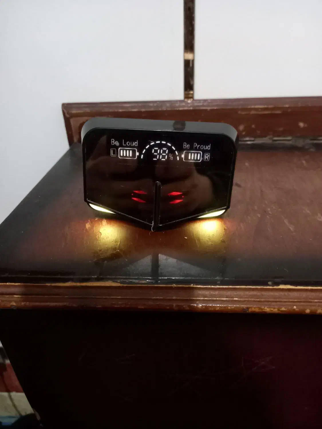 هم ایرپاد هم پاور بانک|لوازم جانبی موبایل و تبلت|نجف‌آباد, ویلاشهر|دیوار