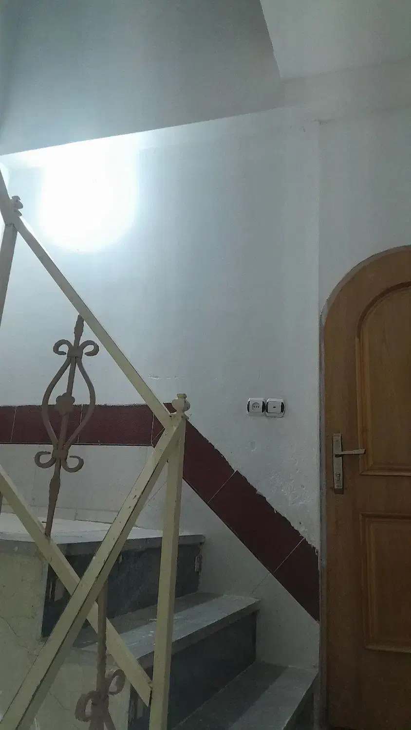 رنگ آمیزی ساختمان ورنگ صنعتی|خدمات پیشه و مهارت|لنجان, |دیوار