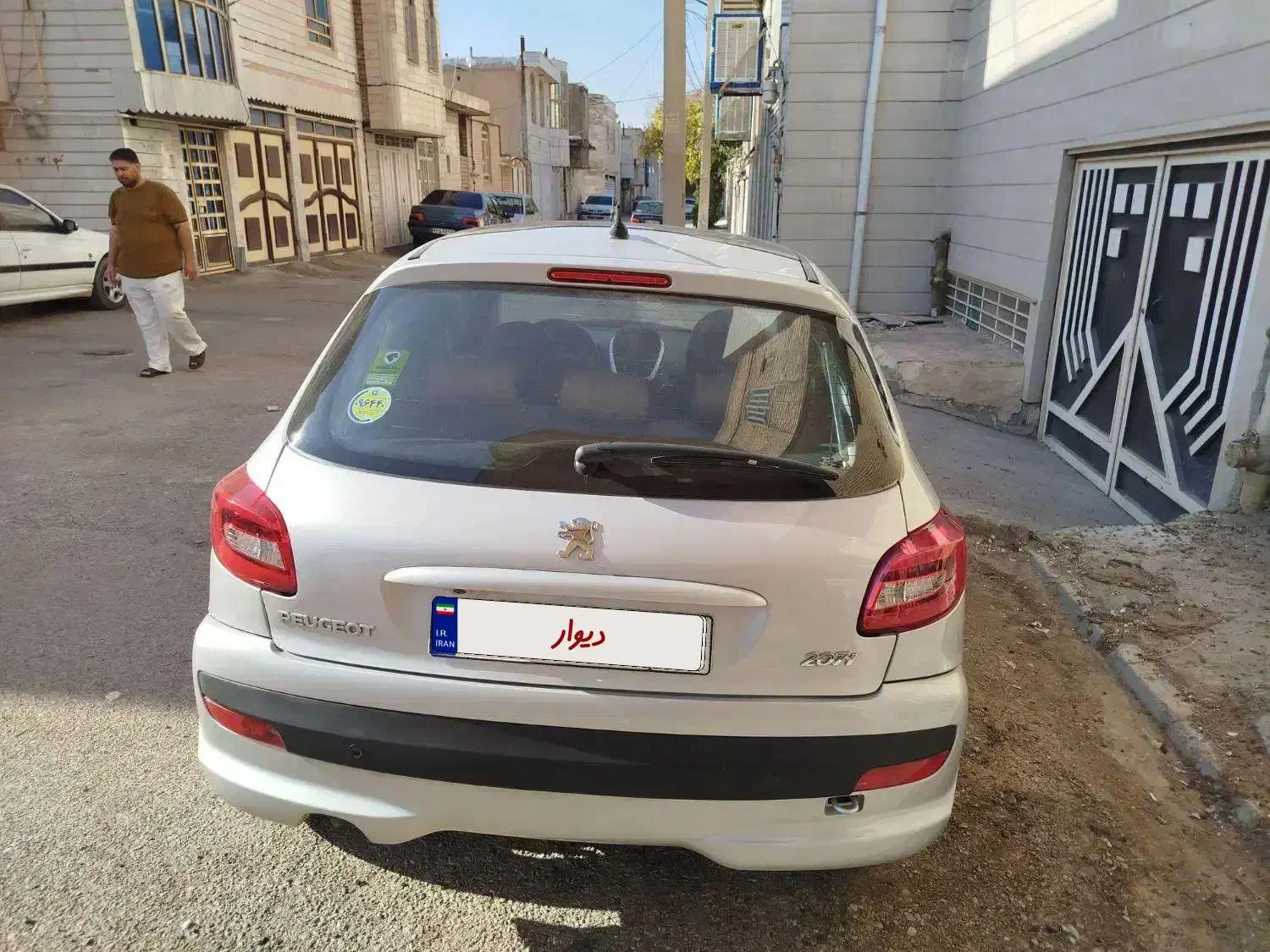 ۲۰۷ کم کار عروسک|خودرو سواری و وانت|خرم‌آباد, |دیوار