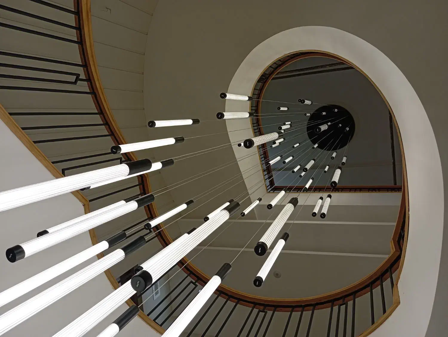 لوستر آویز  سقفی و دوبلکس ....|لوستر و چراغ آویز|یزد, |دیوار