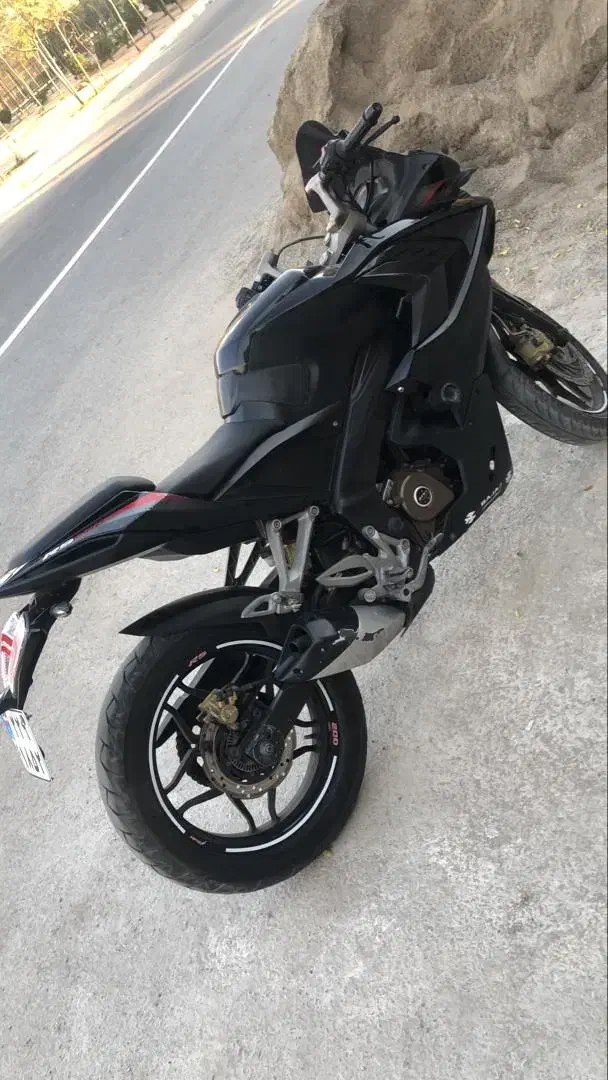 rs200|موتورسیکلت|پاکدشت, حصار امیر|دیوار