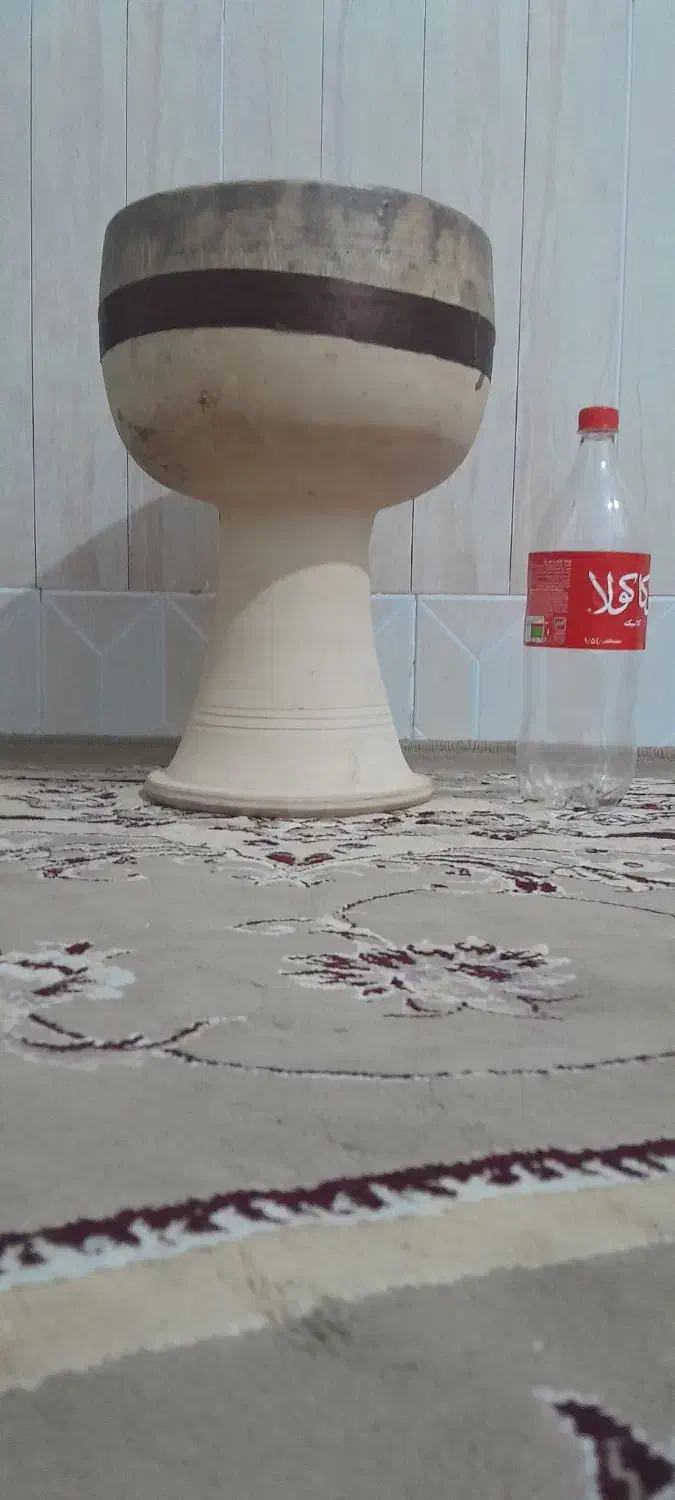 تنبک از جنس کوزهی یه همون ضرب|سازهای سنتی|زابل, |دیوار