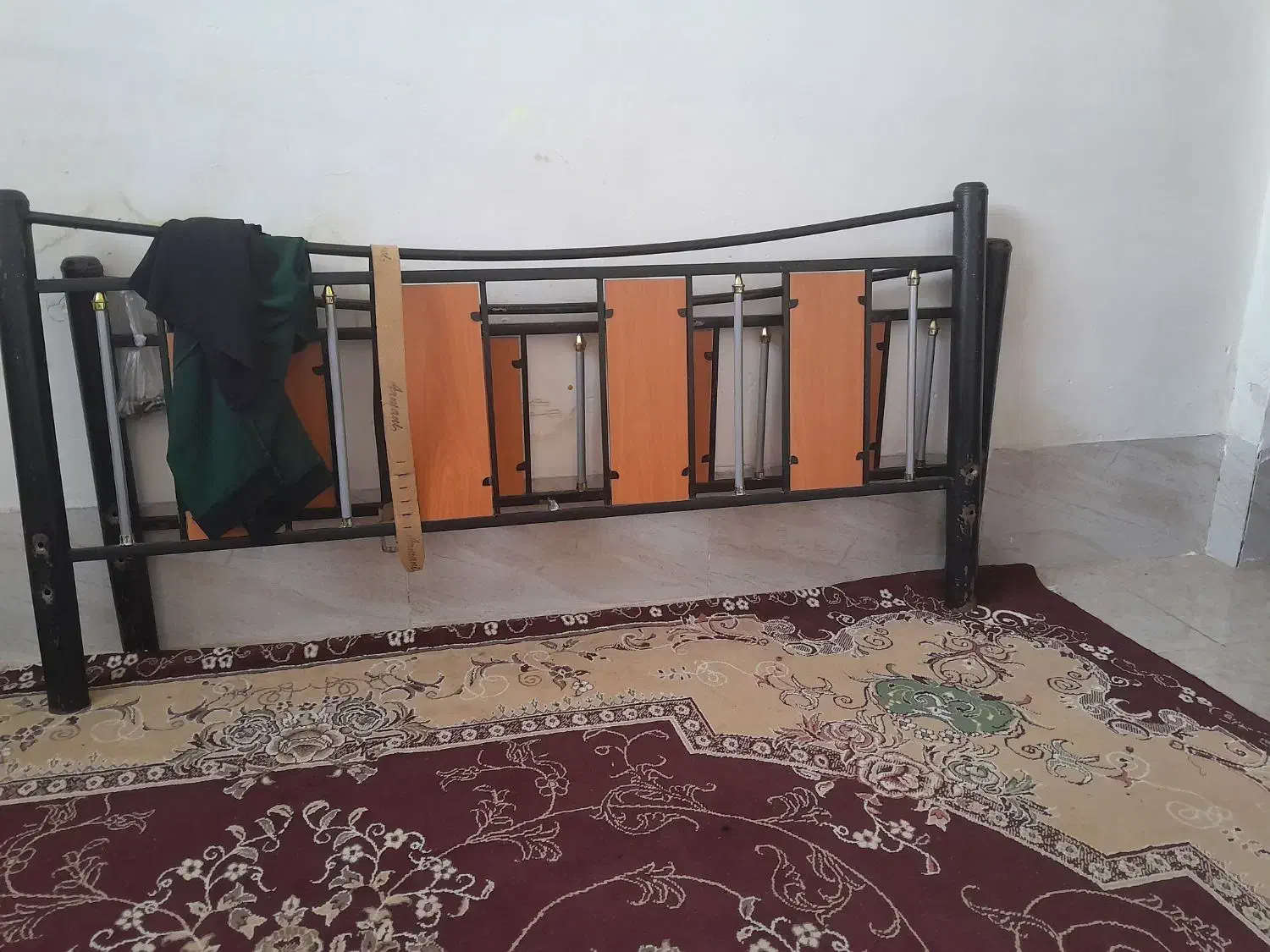 تخت دونفره فلزی|تخت و سرویس خواب|شیراز, شهرک ترکان|دیوار