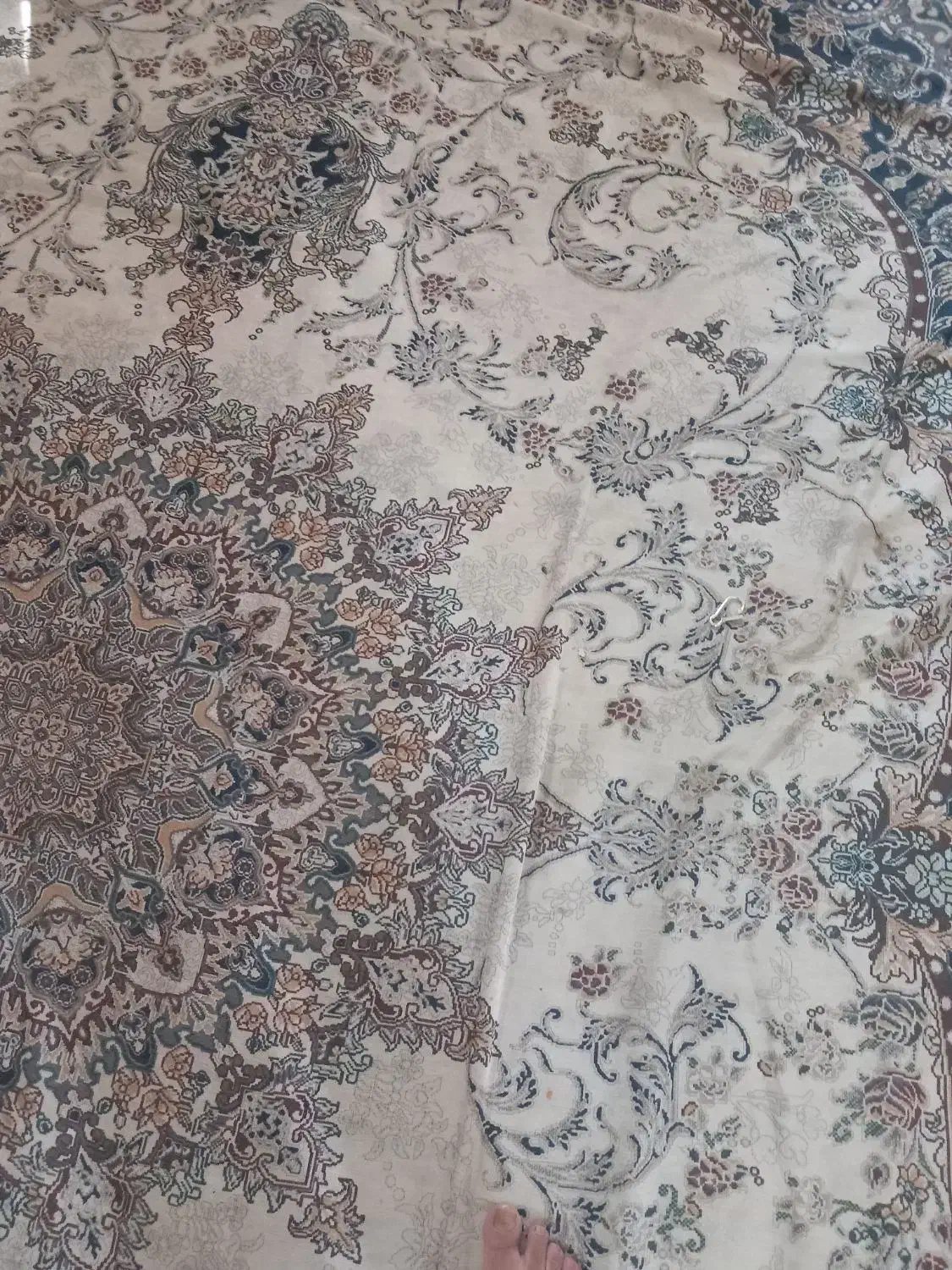 رو فرشی|روفرشی|بروجرد, |دیوار