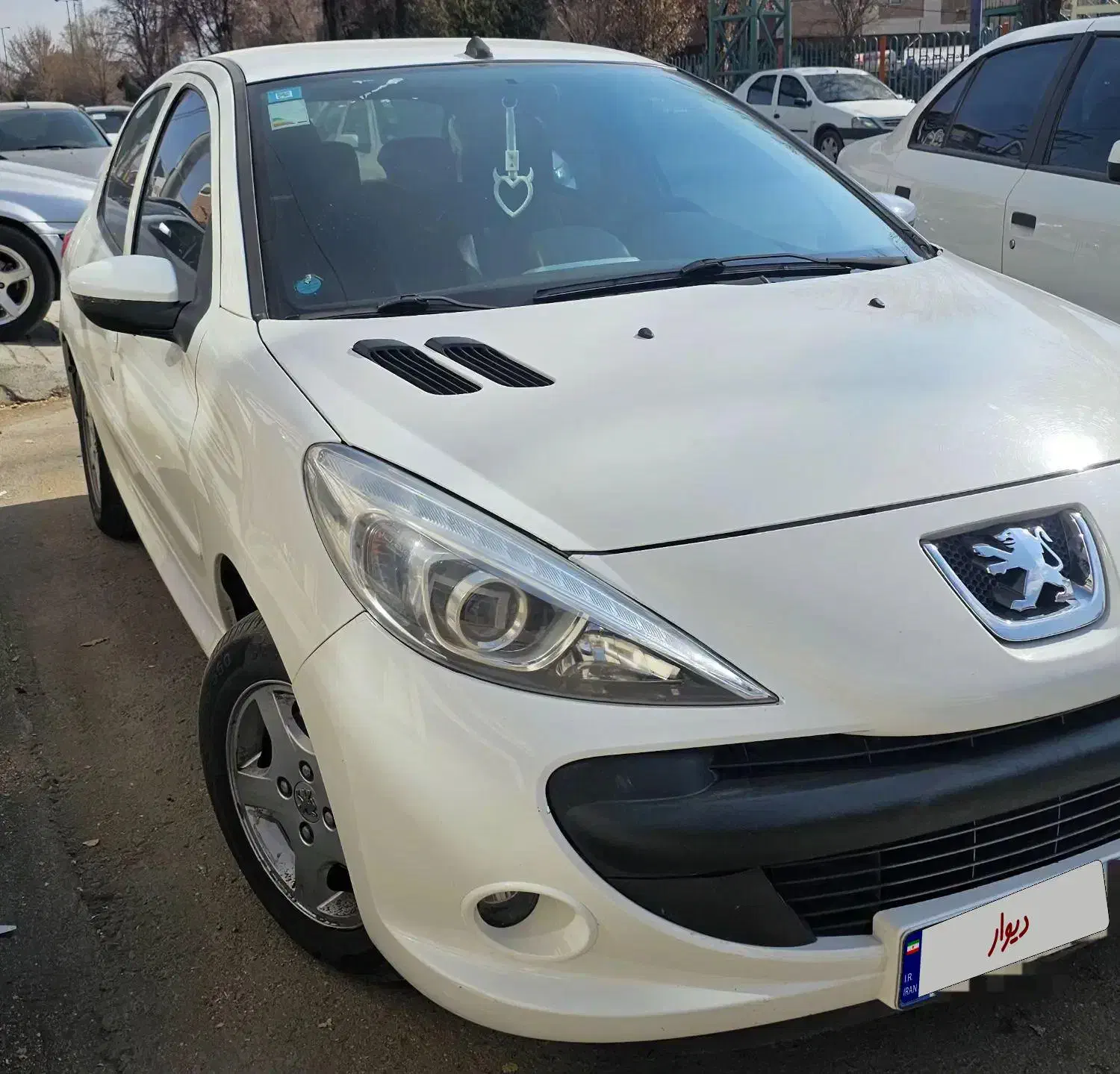 پژو 207 اتومات سقف فلز 1402|خودرو سواری و وانت|اصفهان, جلالیه|دیوار