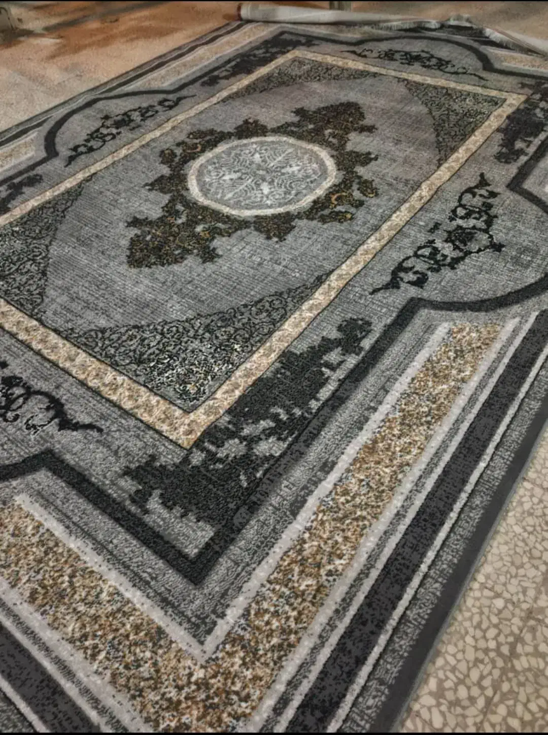 فرش 12متری از5تومان تاتومان|فرش|بندرعباس, |دیوار