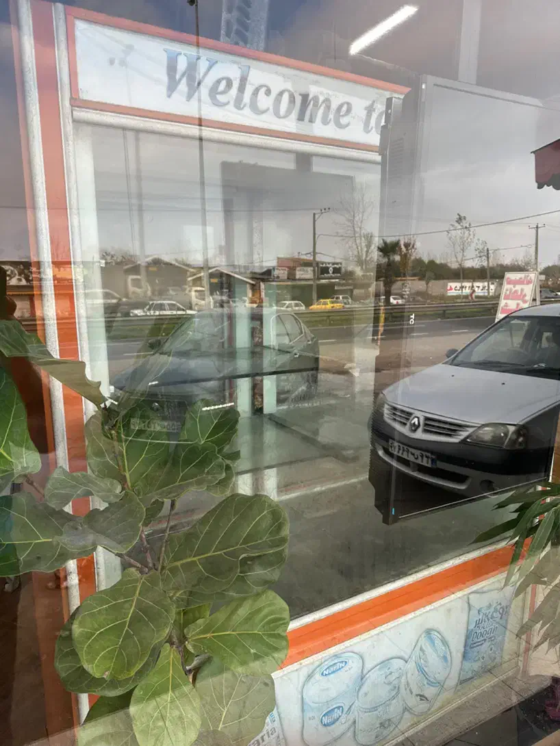 یخچال ویترینی ایستاده ۱/۵۰ سانتی|فروشگاه و مغازه|بندر انزلی, لیچارگی حسن رود|دیوار