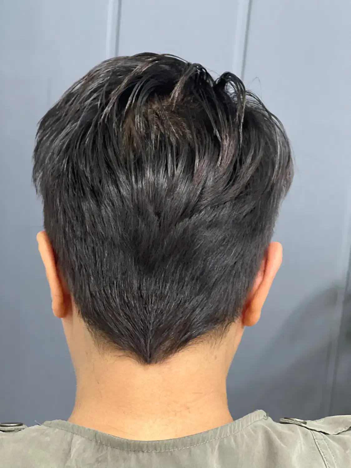 تخفیف خدمات کوتاهی مو (فقط ۳۰۰ هزار تومان)|خدمات آرایشگری و زیبایی|رشت, منظریه|دیوار