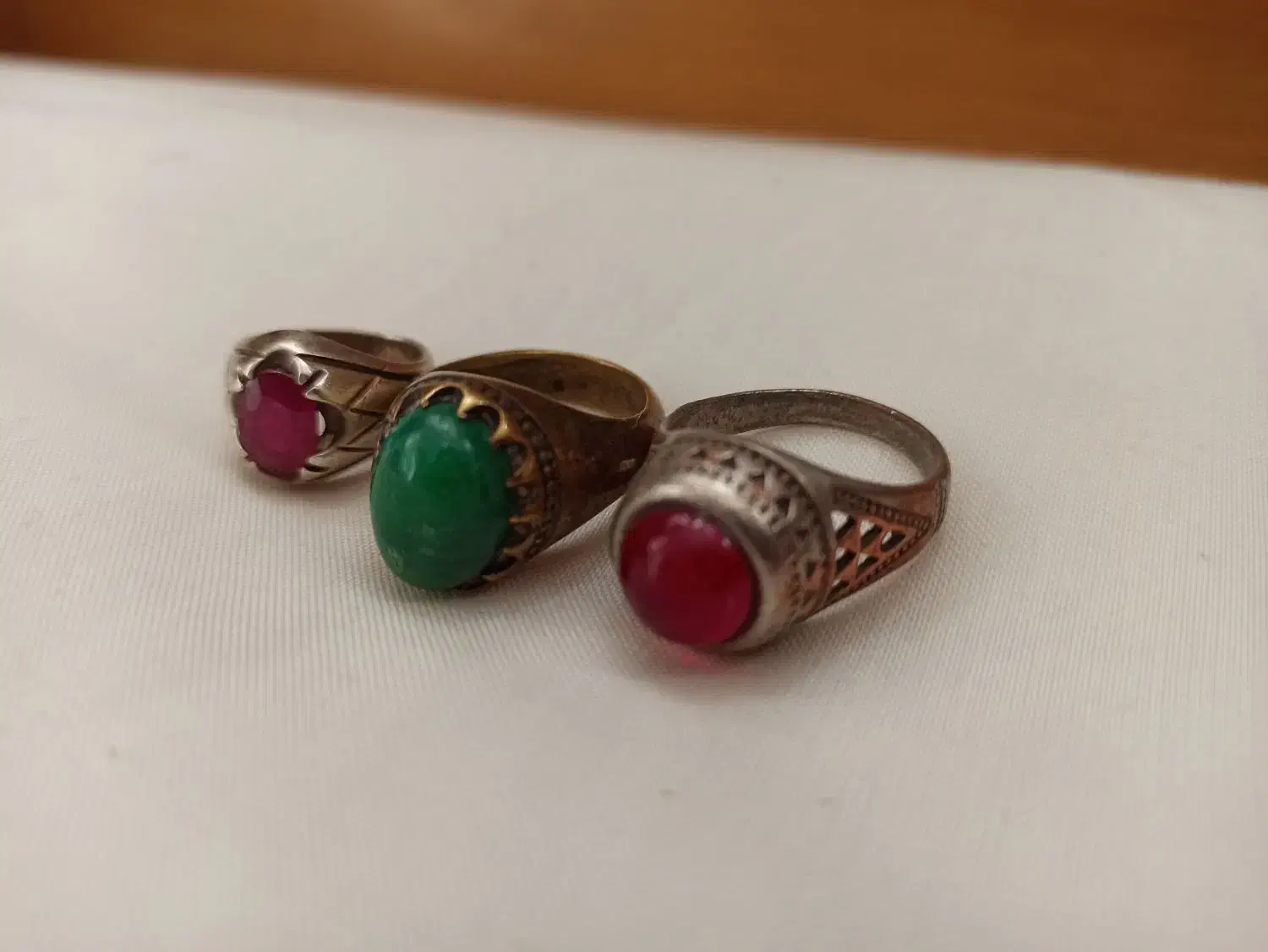 سه عدد انگشتر|جواهرات|اصفهان, کوی ولی عصر|دیوار