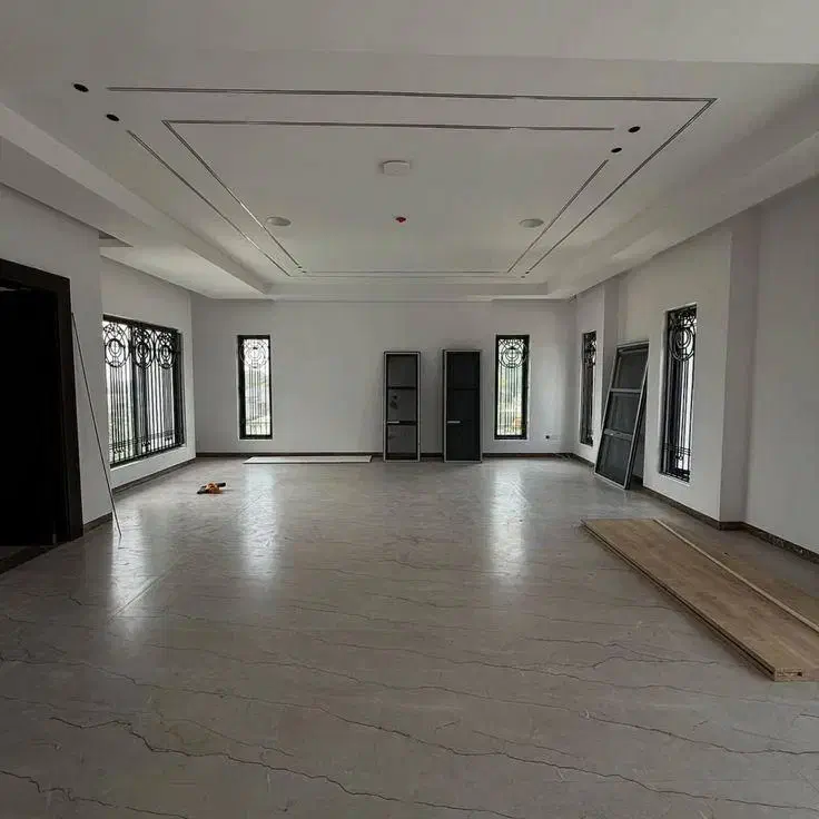 نقاشی ساختمان دریا|خدمات پیشه و مهارت|ساری, |دیوار