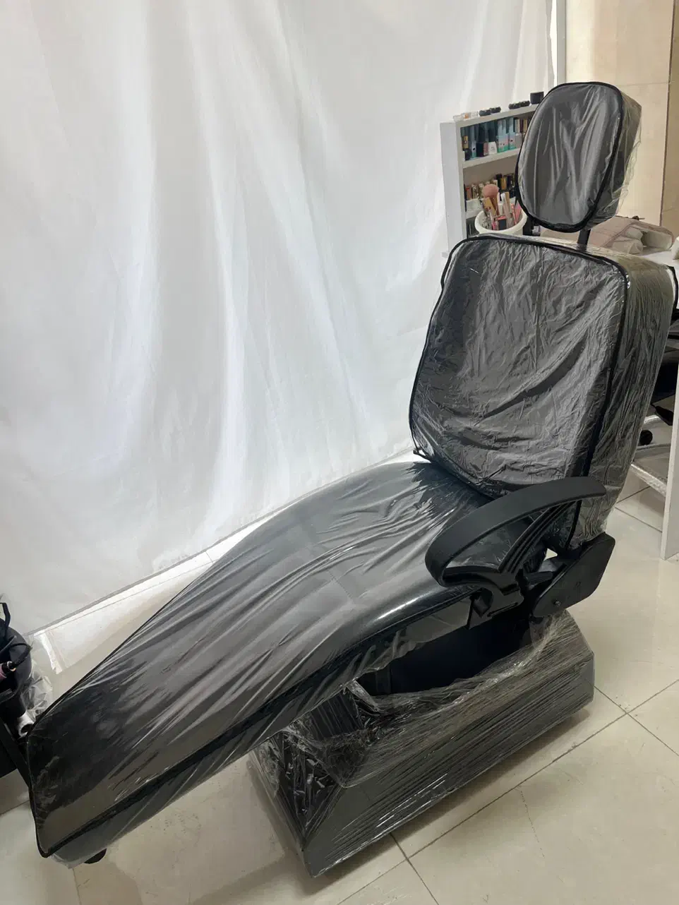 تجهیزات ارایشگاه|آرایشگاه و سالن‌های زیبایی|رشت, باهنر|دیوار