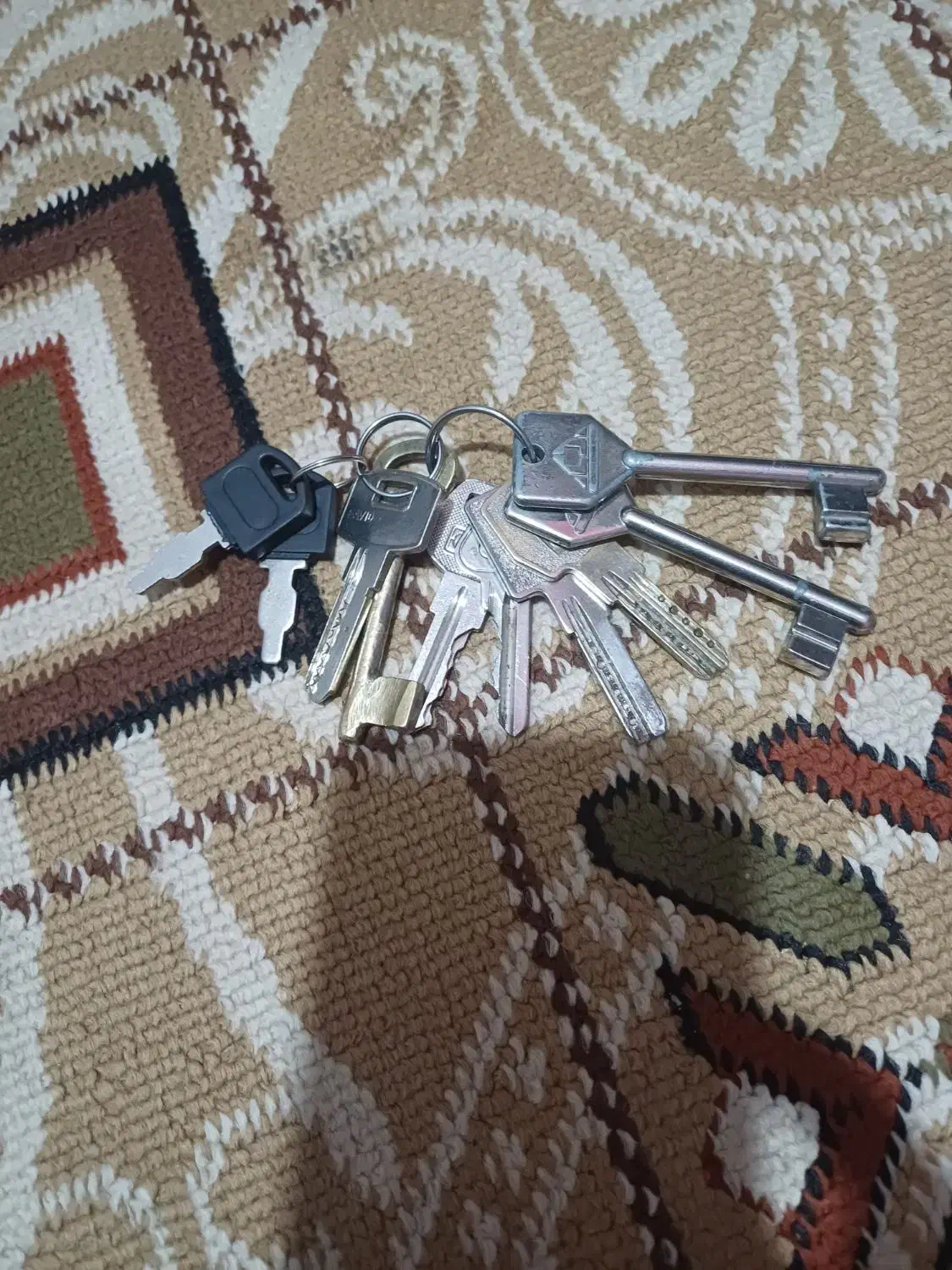 کلید پیدا شده|اشیا|گرگان, |دیوار