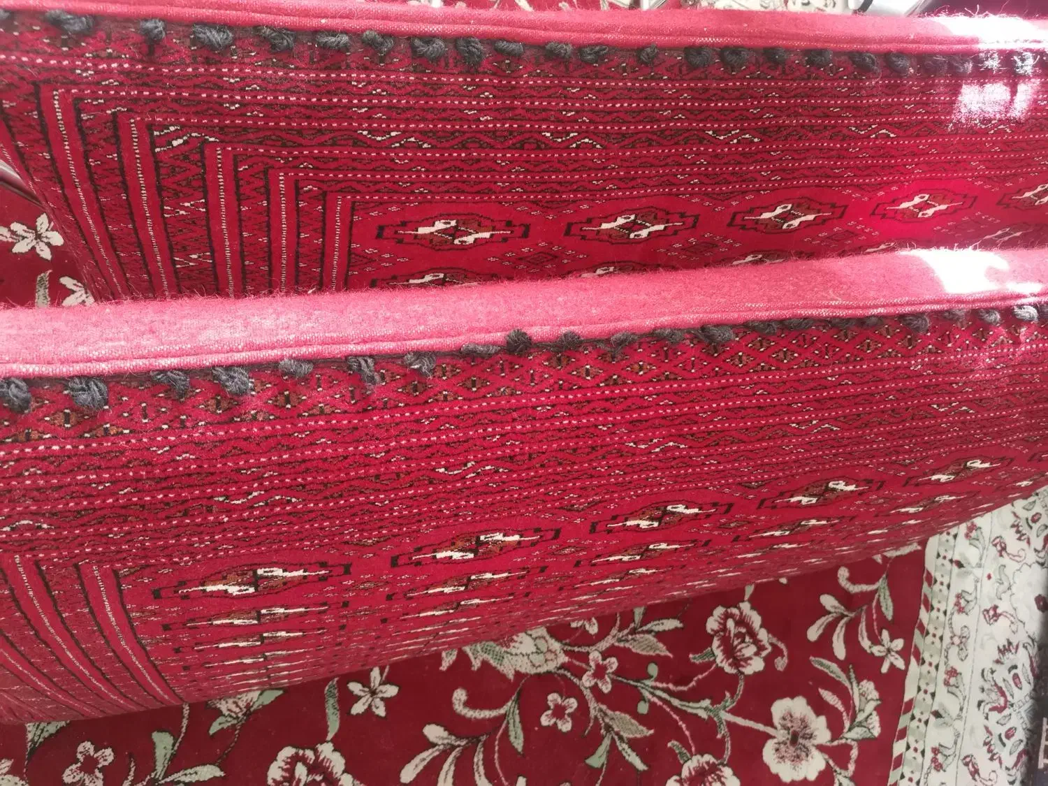 پشتی ترکمنی اصل|فرش|مشهد, شهید فرامرز عباسی|دیوار