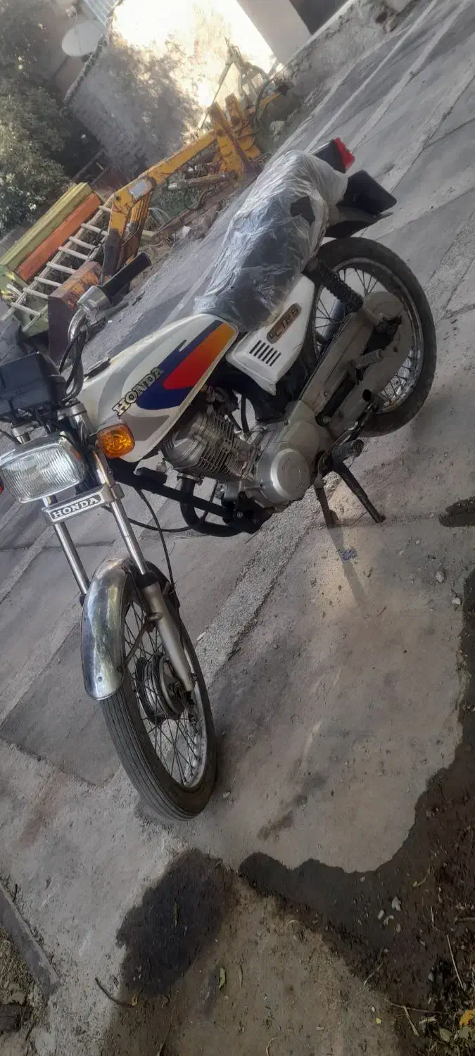موتور هوندا مدل ۸۶|موتورسیکلت|شازند, |دیوار