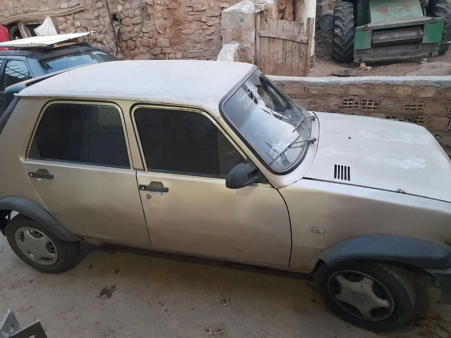 پی کی مدل ۸۵ به رنگ بژ|خودرو سواری و وانت|خواجه, |دیوار